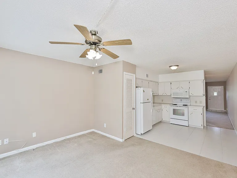 2287 Philippine Dr #29 — Photo 16