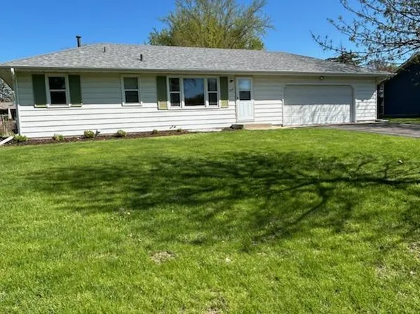 229 Strese Ln, Apple Valley, MN 55124