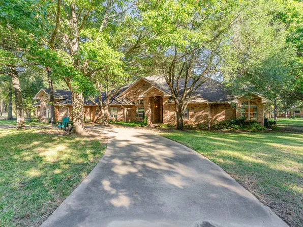 355 Beachside Dr, Trinidad, TX 75163