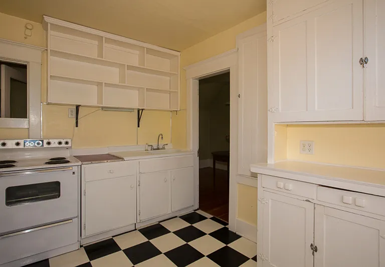1618 E Mercer St #1/2 — Photo 4