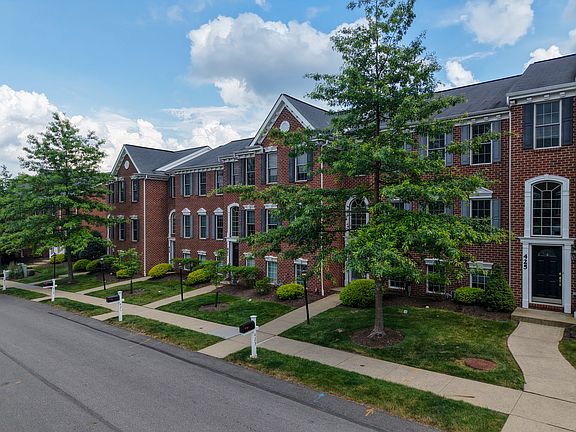 3rd image of 423 Marshall Heights Dr