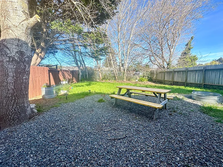 1331 California St — Photo 22