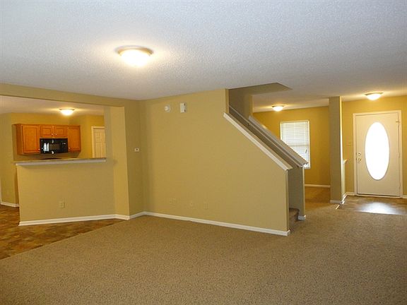 2nd image of 635 Eastpointe Dr