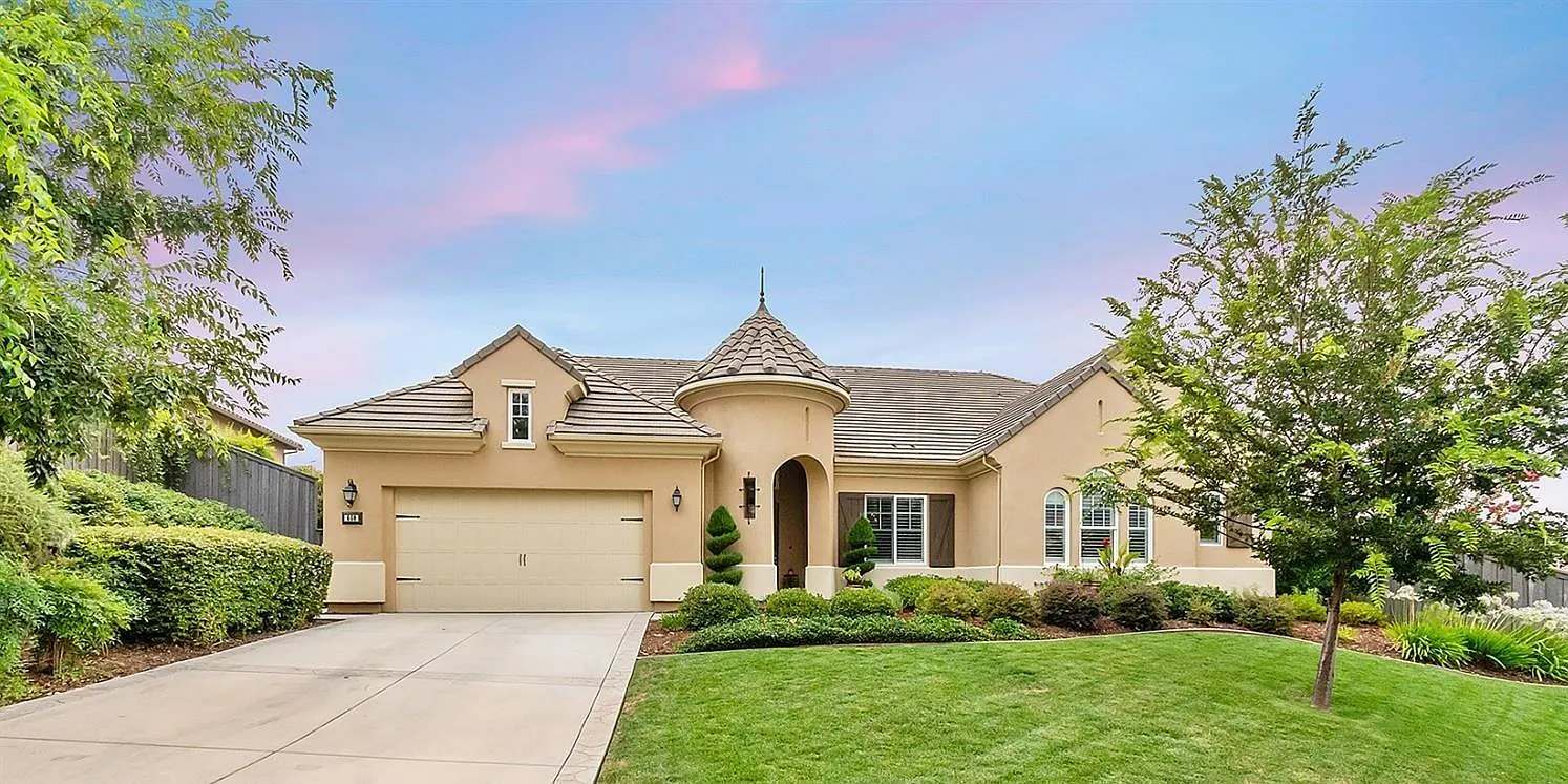 650 Idlewood Pl photo 1