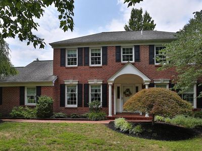 13 Bedford Ln, Newtown, PA, 18940