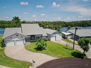2100 Waylife Ct, Alva, FL 33920