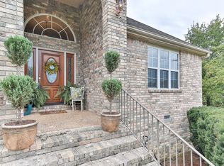 6 Roberts Dr, Bella Vista, AR 72714