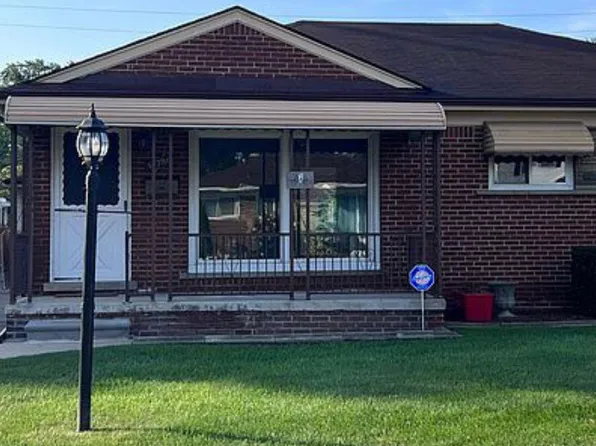 17750 Airport Rd, Fraser, MI 48026