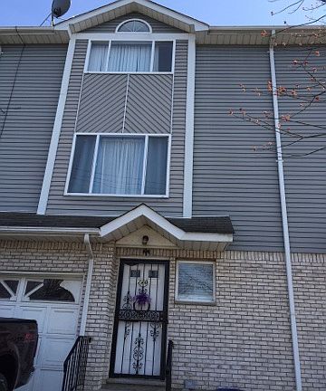 2nd image of 770 Barlow Ave