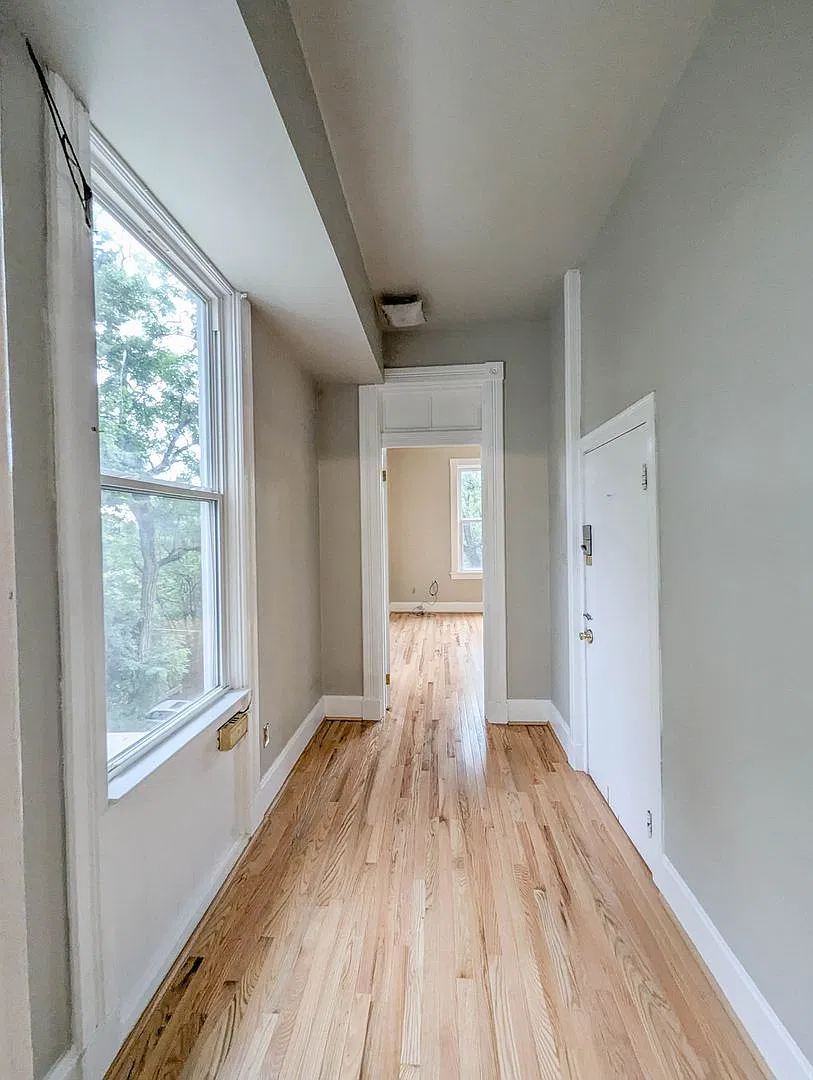24 Conklin Apts — Photo 3