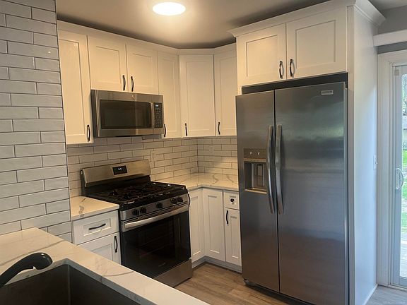 3rd image of 235 Ewell St