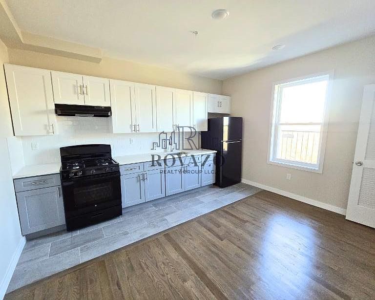 1st image of 65 S Harrison St #12A
