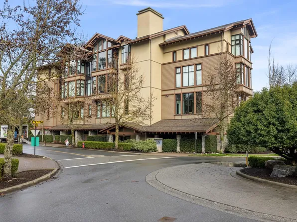 2045 Country Club Way #201, Langford, BC V9B 6R3