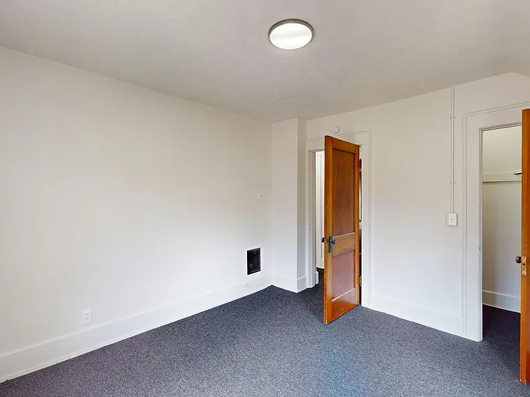 109 W Ely St — Photo 34