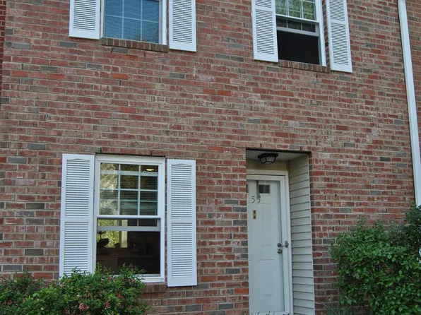 55 Viburnum Ct, Lawrence Township, NJ 08648
