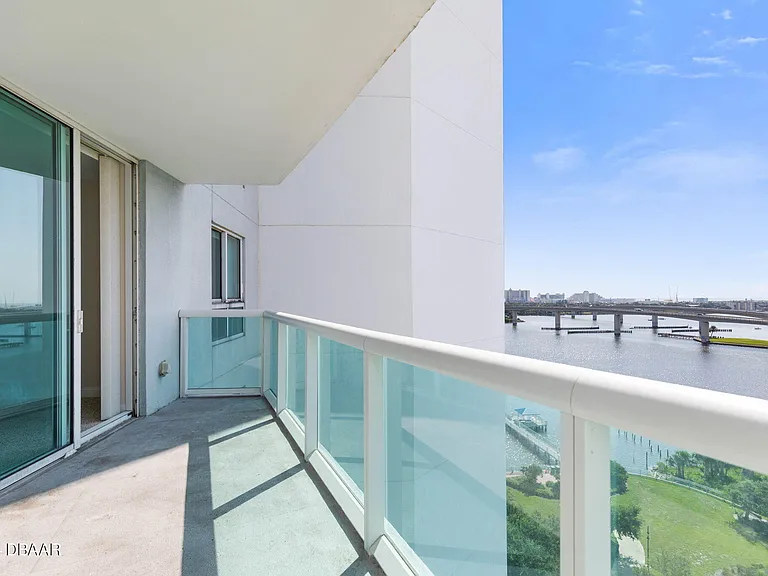 231 Riverside Dr #12091 — Photo 18