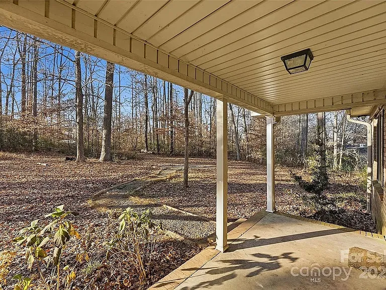 1051 Cox Mill Rd — Photo 14