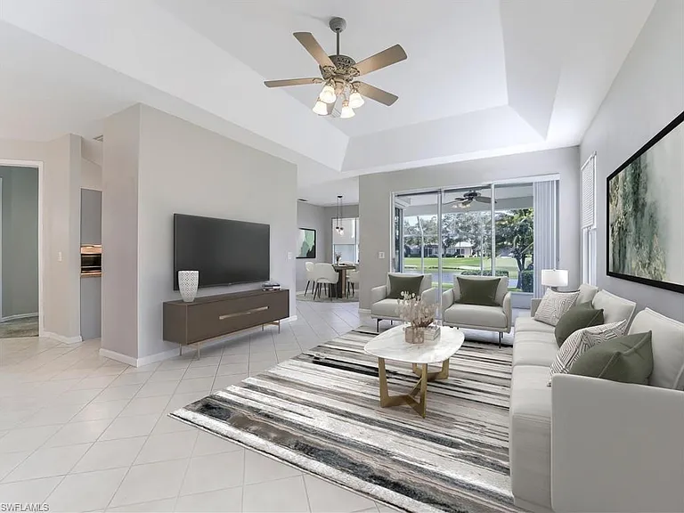 8529 Fairway Bend Dr — Photo 1