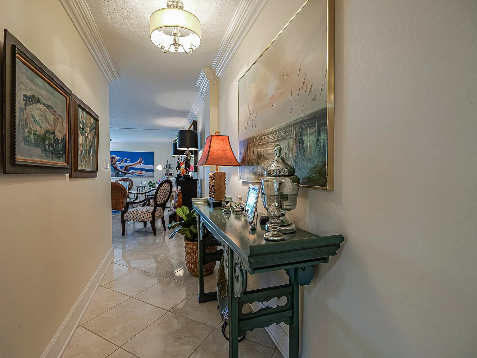 3 bed, 1960 sqft, $4,500 — Photo 4