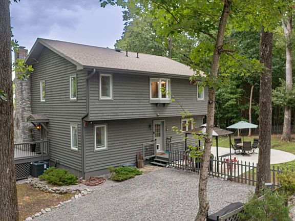5th image of 101 Persimmon Pl