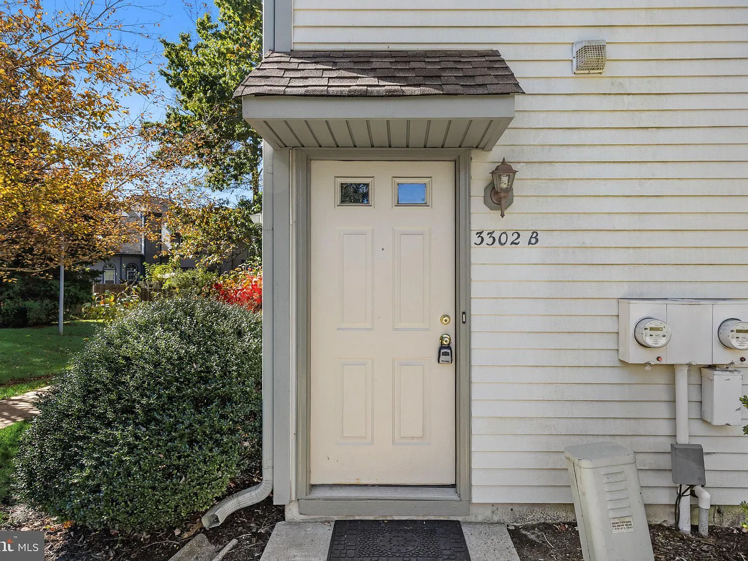 2 bed, 1.0 bath, 984 sqft, $2,100 — Photo 3