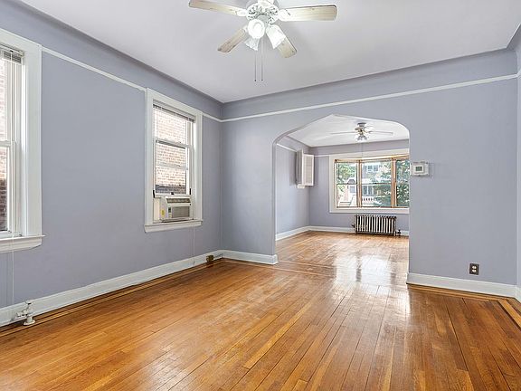 3rd image of 3350 28th St