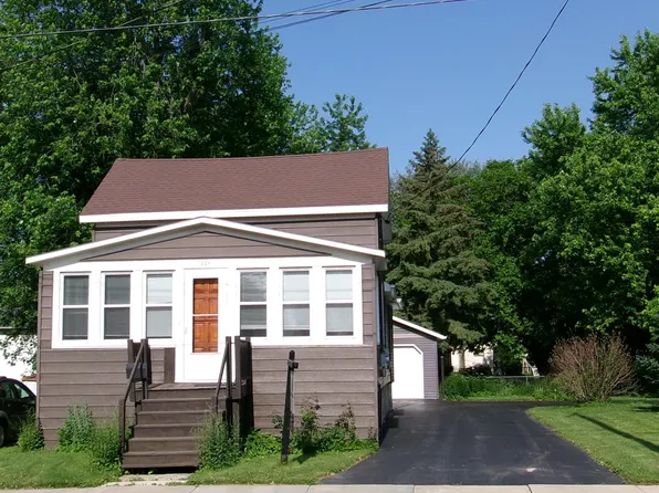 226 N Brooke St, Fond Du Lac, WI 54935