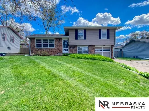 12633 Holmes St, Omaha, NE 68137