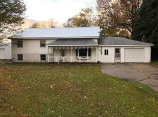 3589 Beattie Rd, Muskegon, MI 49445