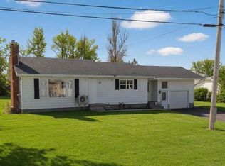 8 Smith Ave, Springhill, NS B0M 1X0