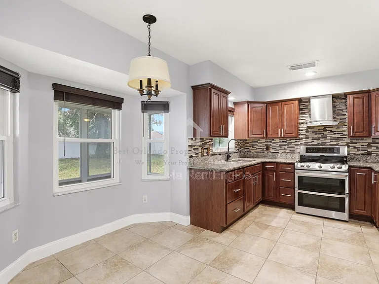 6018 Brookhill Cir — Photo 15