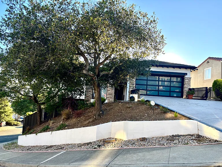 8268 Skyline Cir — Photo 18