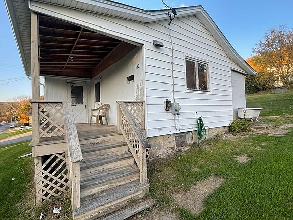5th image of 140 Granger St