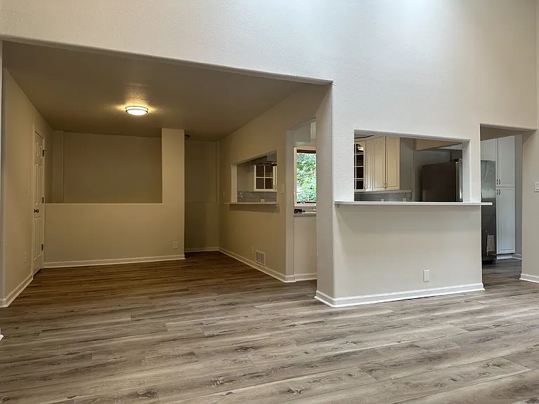 1752 S Clarkson St — Photo 3