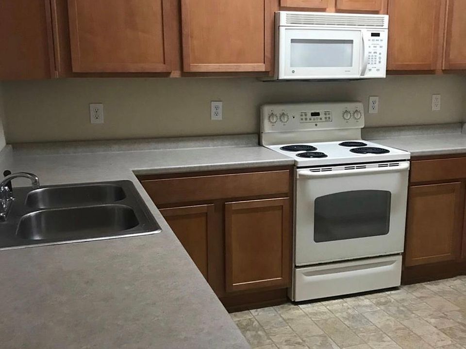 2nd image of 153 Buchanan Ln