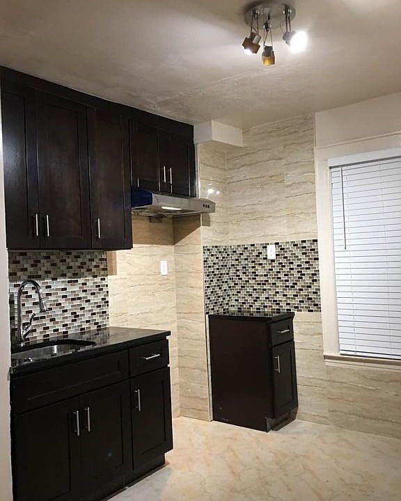 2nd image of 4348 163rd St #1FL
