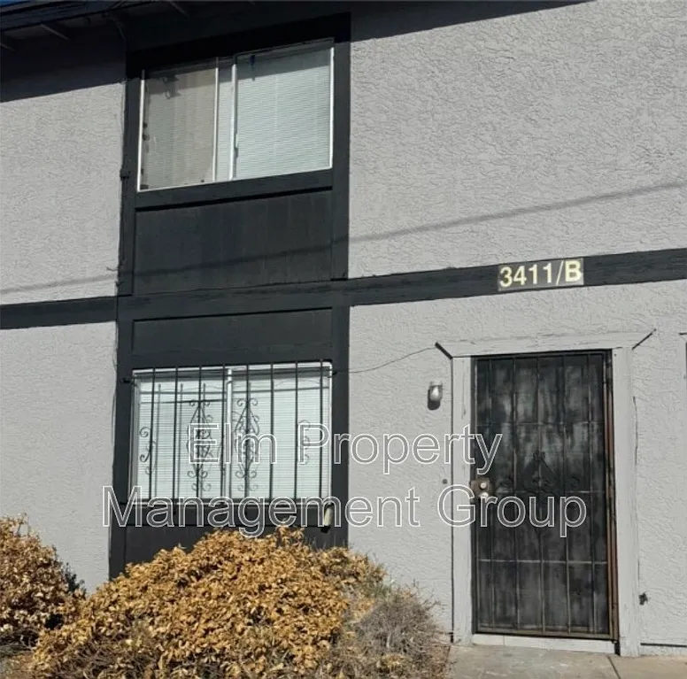 2 bed, 1.5 bath, 1080 sqft, $1,300 — Photo 1