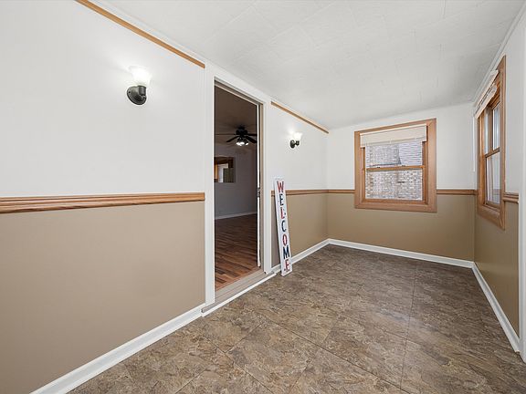 2nd image of 9337 Melvina Ave