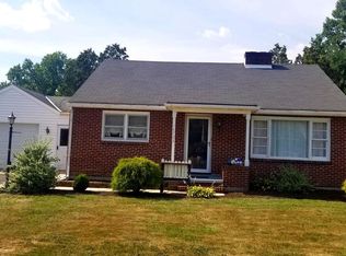 16726 Hampton Rd, Williamsport, MD 21795