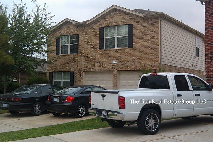 1st image of 9422 Bauer Oaks Dr