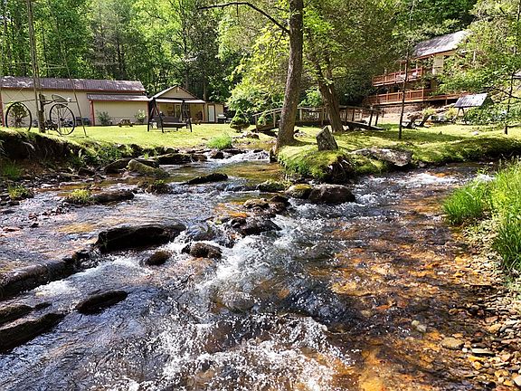 3rd image of 13111 Big Creek Rd