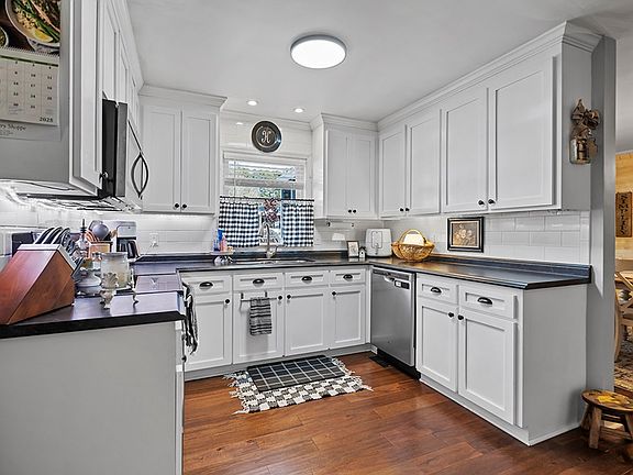 5th image of 116 Sherwood Ln