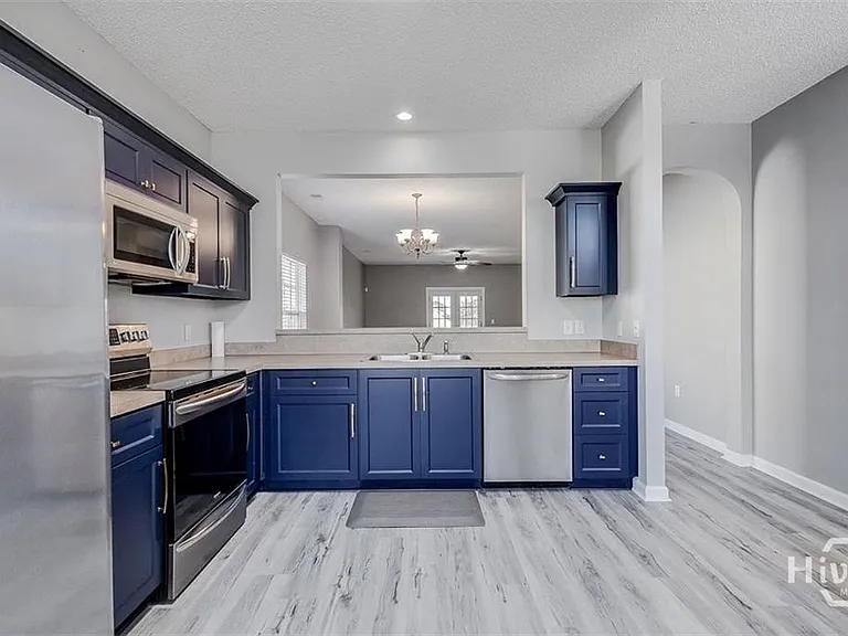105 Archwood Dr — Photo 8