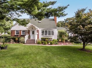 9 Aster Ave, Merrick, NY 11566