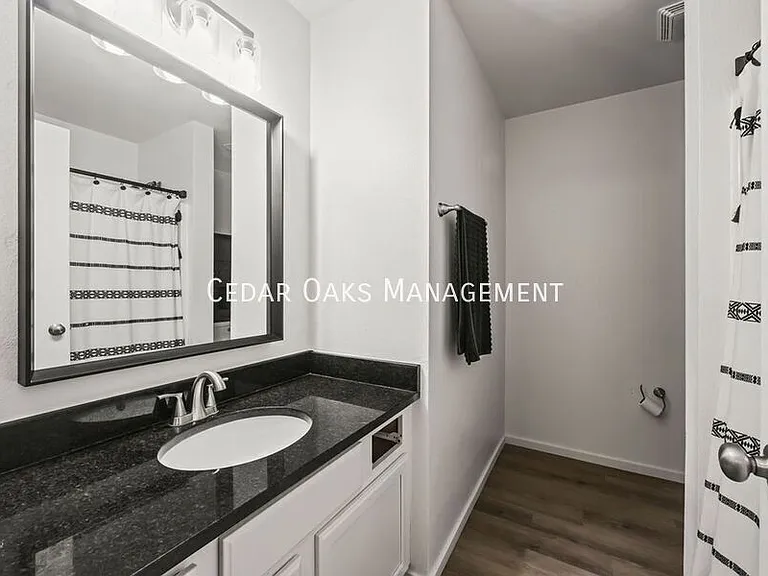 1290 Dove Loop #B — Photo 14