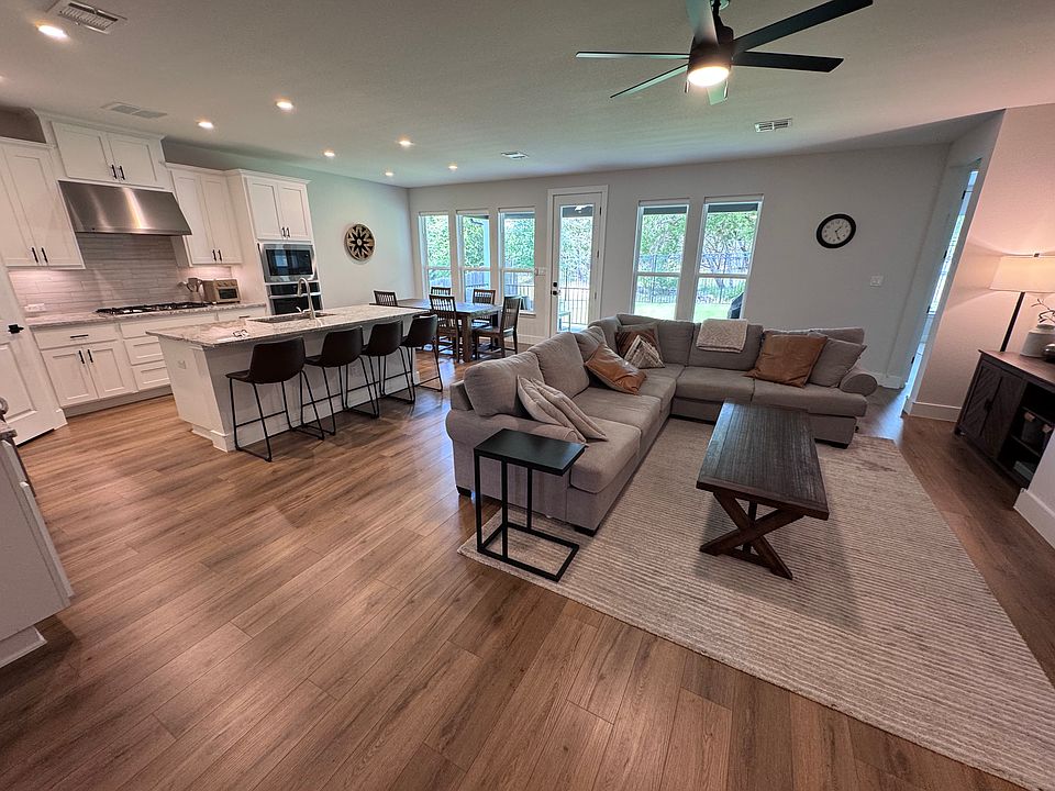 1st image of 808 Dayridge Dr