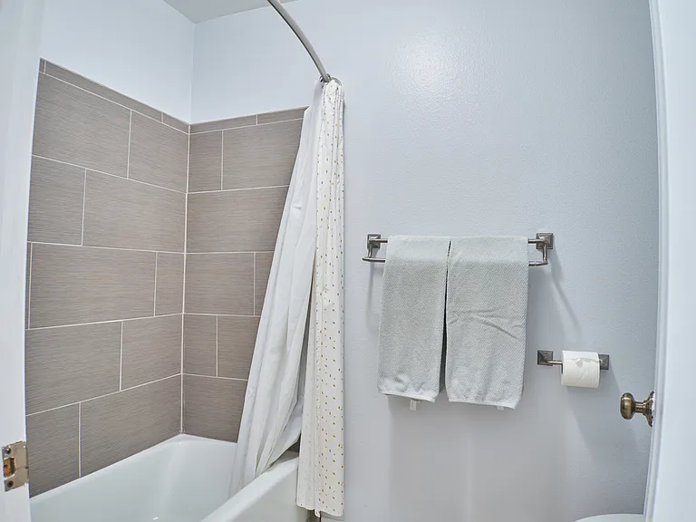 1012 Scott St — Photo 36