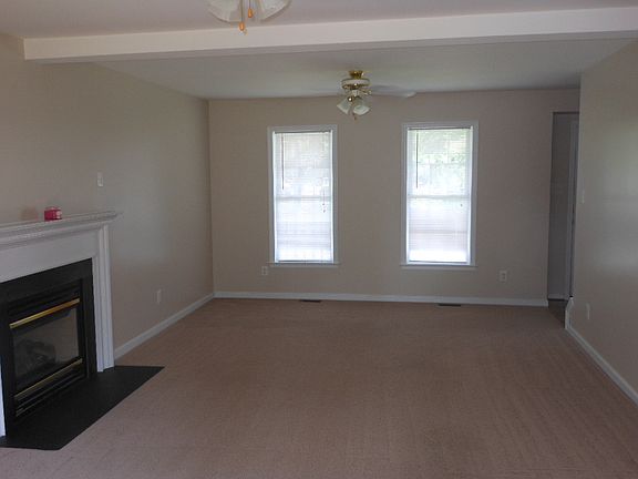 3rd image of 6409 Lark Way