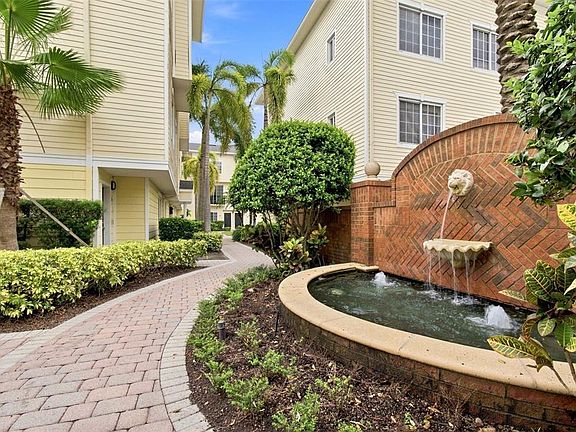 4th image of 9801 MEADOW FIELD CIRCLE