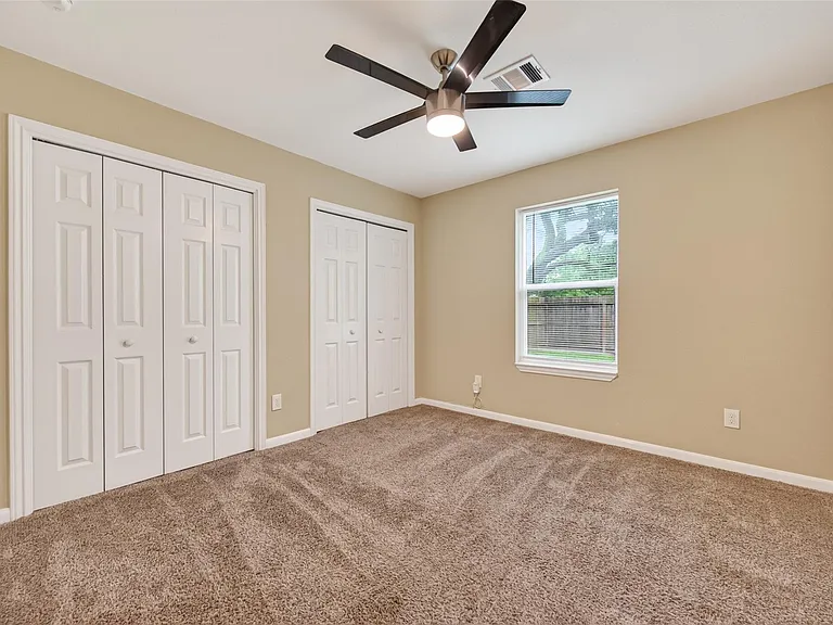 1708 Sycamore Ave — Photo 16